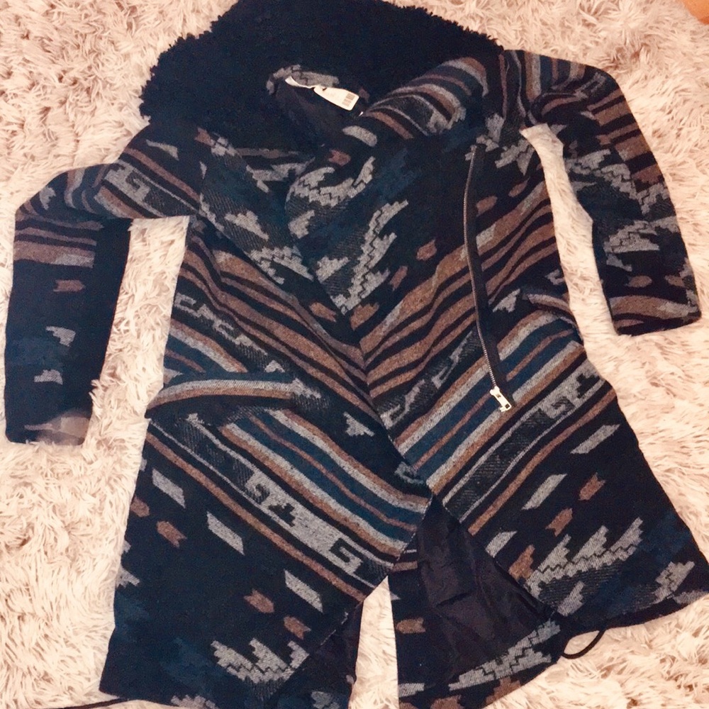 NWT URBAN OUTFITTERS gorgeous winter coat size XS